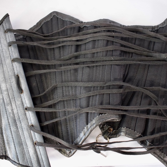 Metamorphic Quirky Couture Corset - Picture 4 of 5